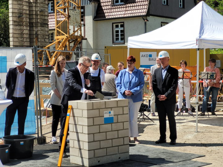 Feierliche Grundsteinlegung für das neue Hospiz in Bethel